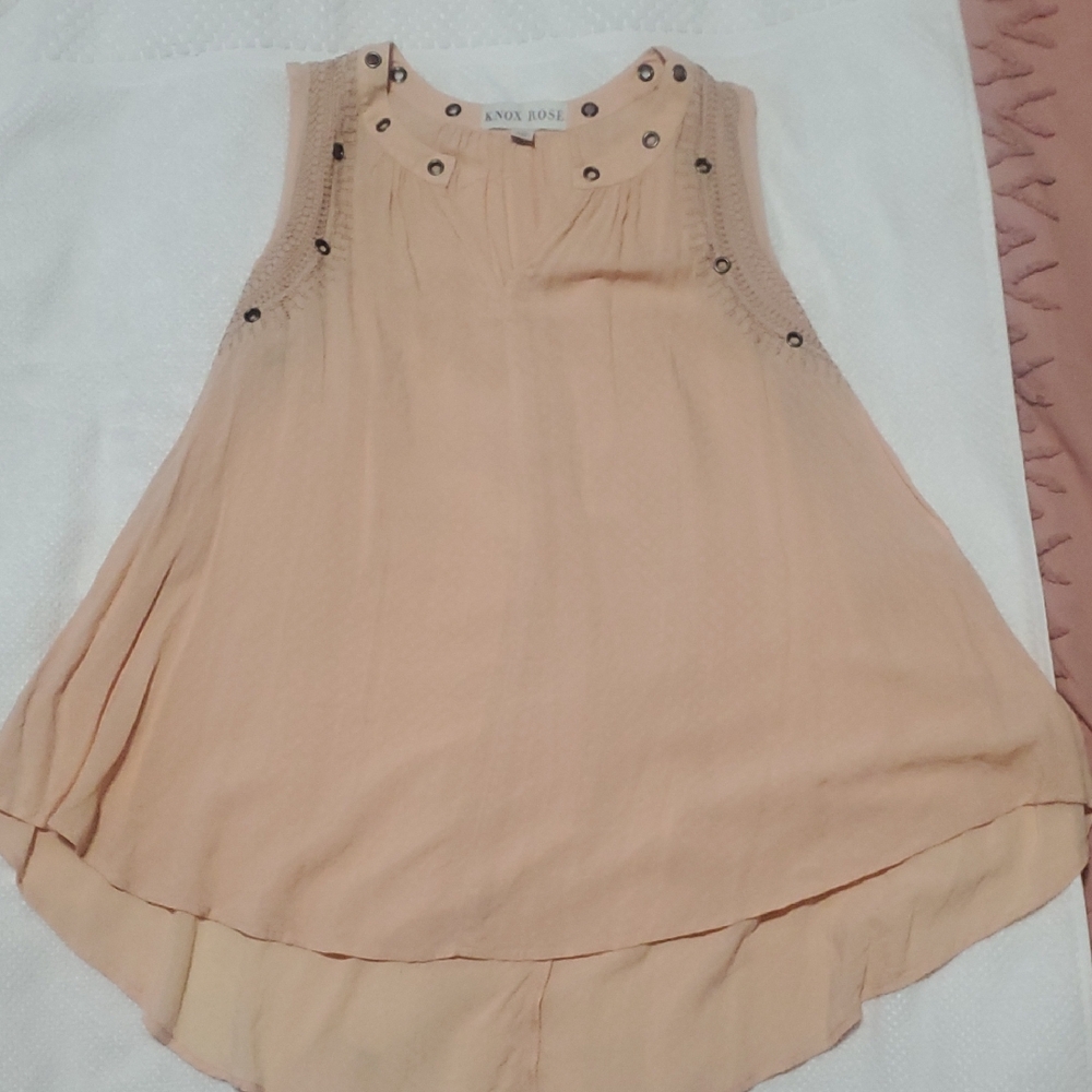 Knox Rose Peach Chiffon Sleeveless Tank